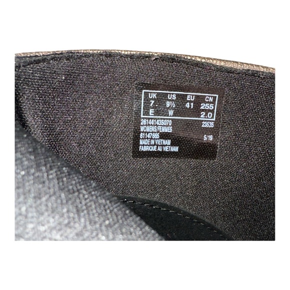 Clarks Women's Sillian Rani Ankle Boot Metallic Pewter Women’s Sz 9.5 - Picture 4 of 6